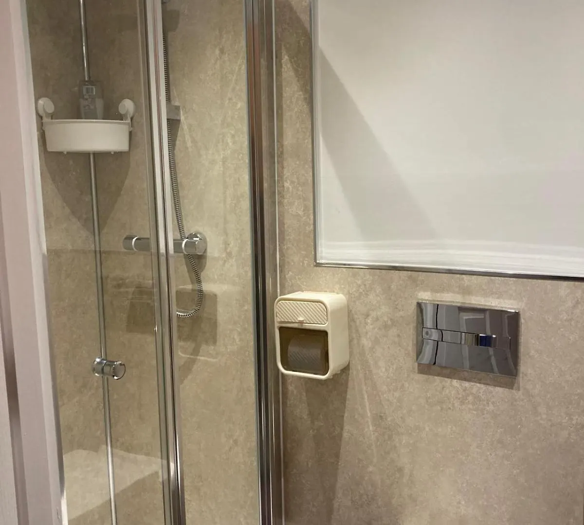 Gilmore Flat (Adults Only) Edinburgh Apartment
